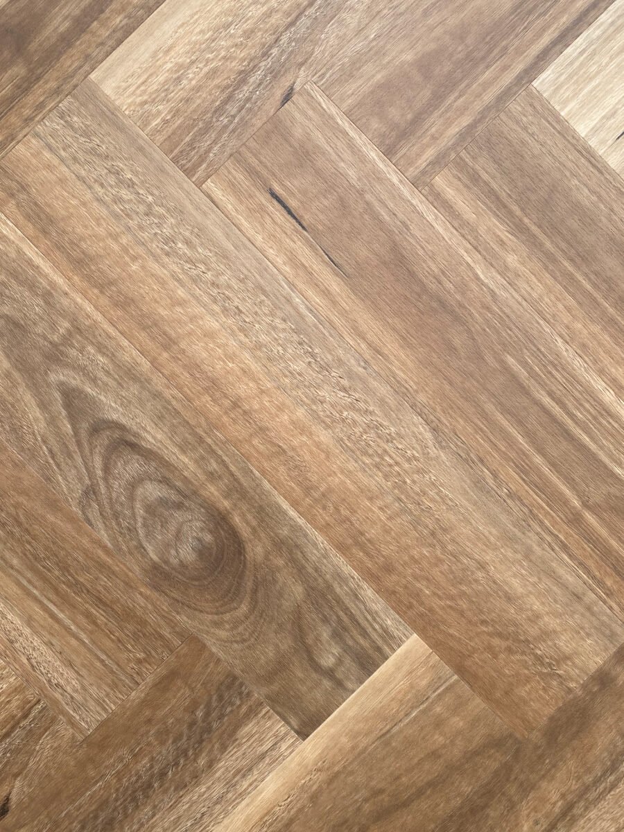 HTT Obsidian 9mm Herringbone — Spotted Gum